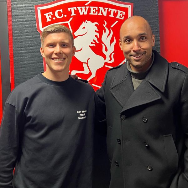 Icelandic National team player Alfons Sampsted signs a 3.5 year contract with FC Twente. Extremely well deserved Alfons. All the best and good luck. Extra thank you to my amazing and extremely competent colleague in Iceland @eliasnjardar