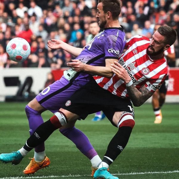 Another great performance from Brentford captain Pontus Jansson in Brentford’s 0-0 draw vs Tottenham. Brentford is now on 12th place in the English Premier League. The best League in the world. 💯