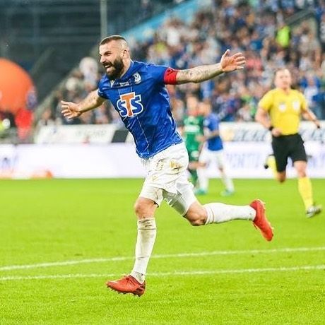 Lech Poznan Captain Mikael Ishak scored his 7th goal of the season in Poznans 4-0 win vs Slask Wroclaw. Poznan stays top of the League and Ishak stays top of the goal scoring list. 💯